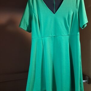 Laura Vibrant Green Midi Dress